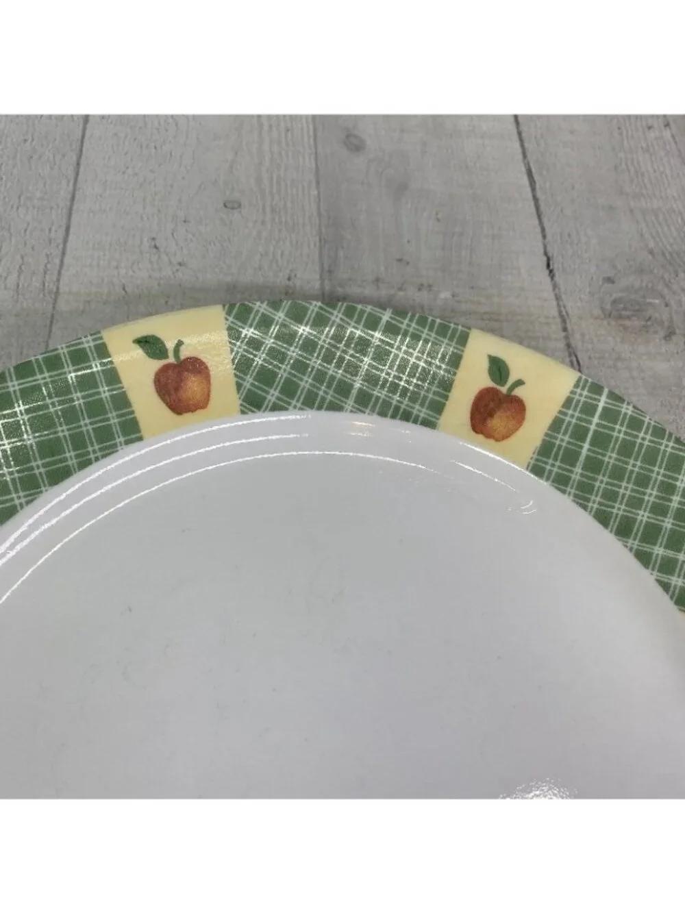 Corelle APPLE HARVEST Break Chip Resistant Green Woven Band Dinner Plates Set 4